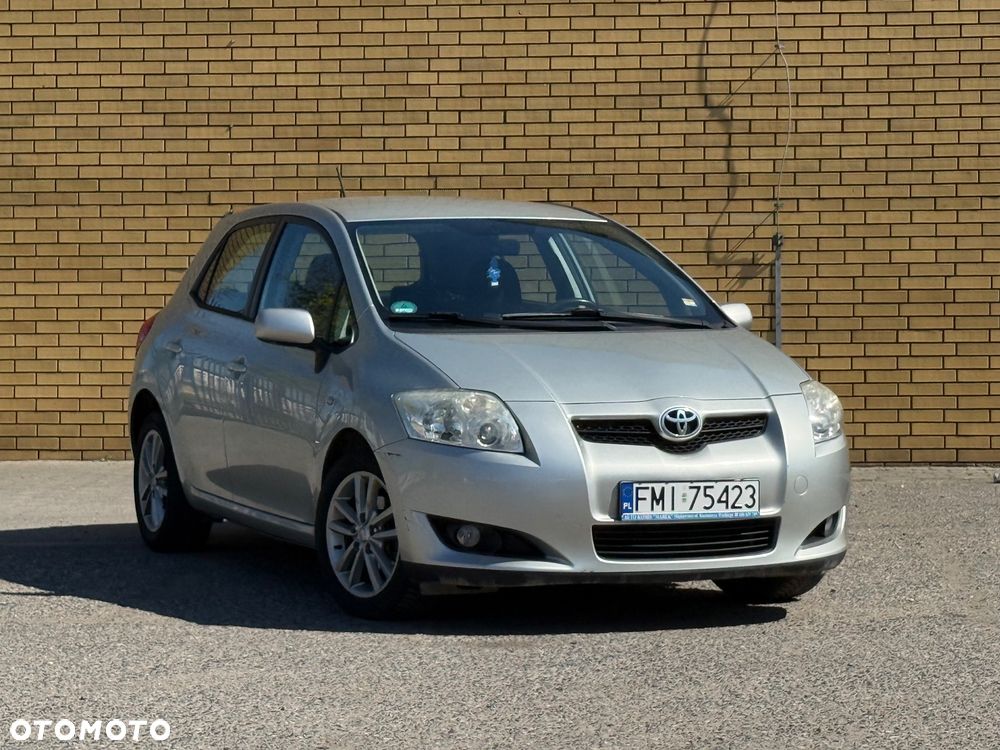 Toyota Auris 1.6 MultiMode Executive - 4