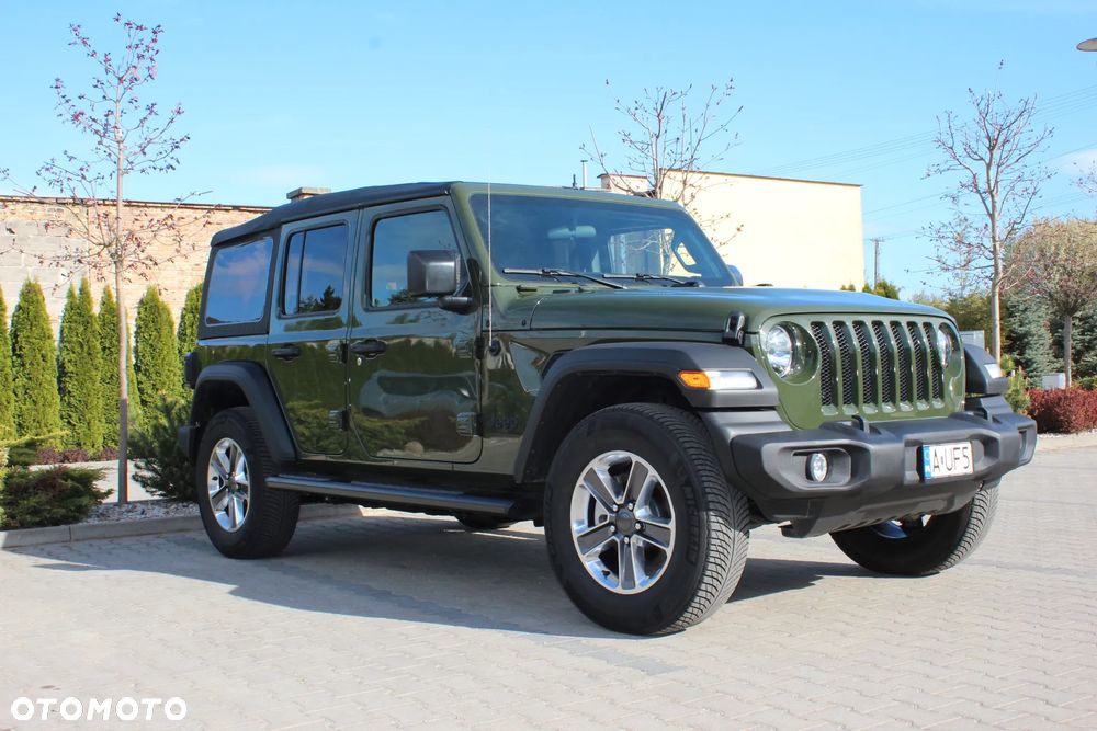 Jeep Wrangler - 1