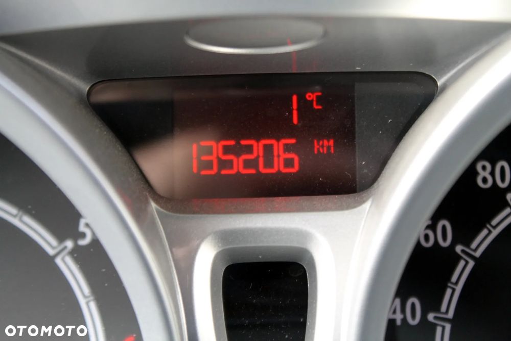 Ford Fiesta 1.6 Ti-VCT Titanium - 15