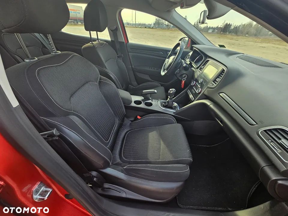 Renault Megane 1.2 Energy TCe Life - 22