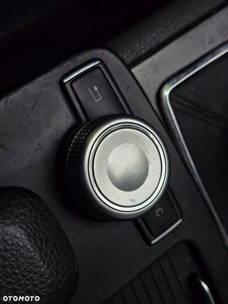 Mercedes-Benz Klasa C 200 CDI Elegance - 27