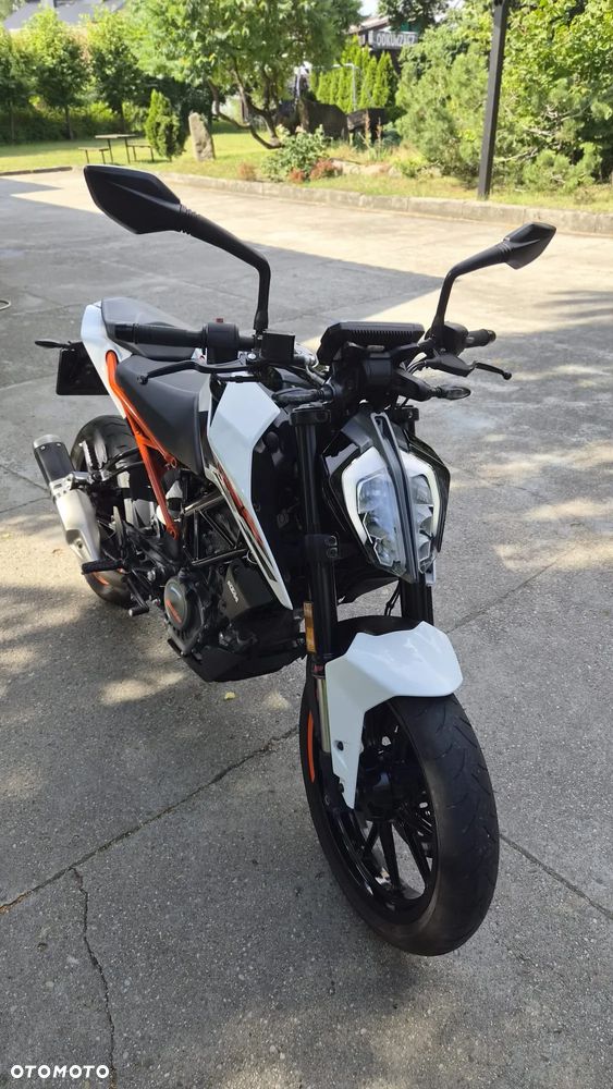 KTM Duke 125 - 23