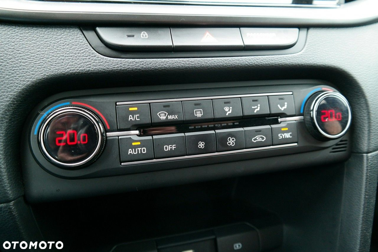 Kia Ceed - 22