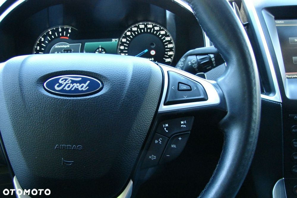 Ford S-Max - 17