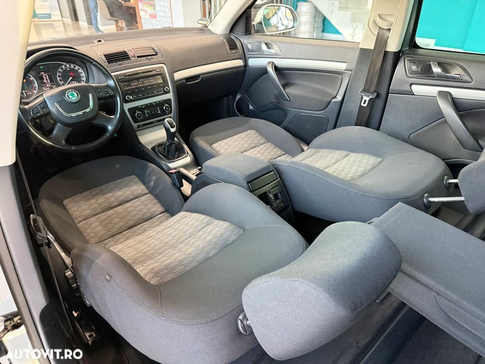 Skoda Octavia Combi 1.4 TSI FAMILY - 16