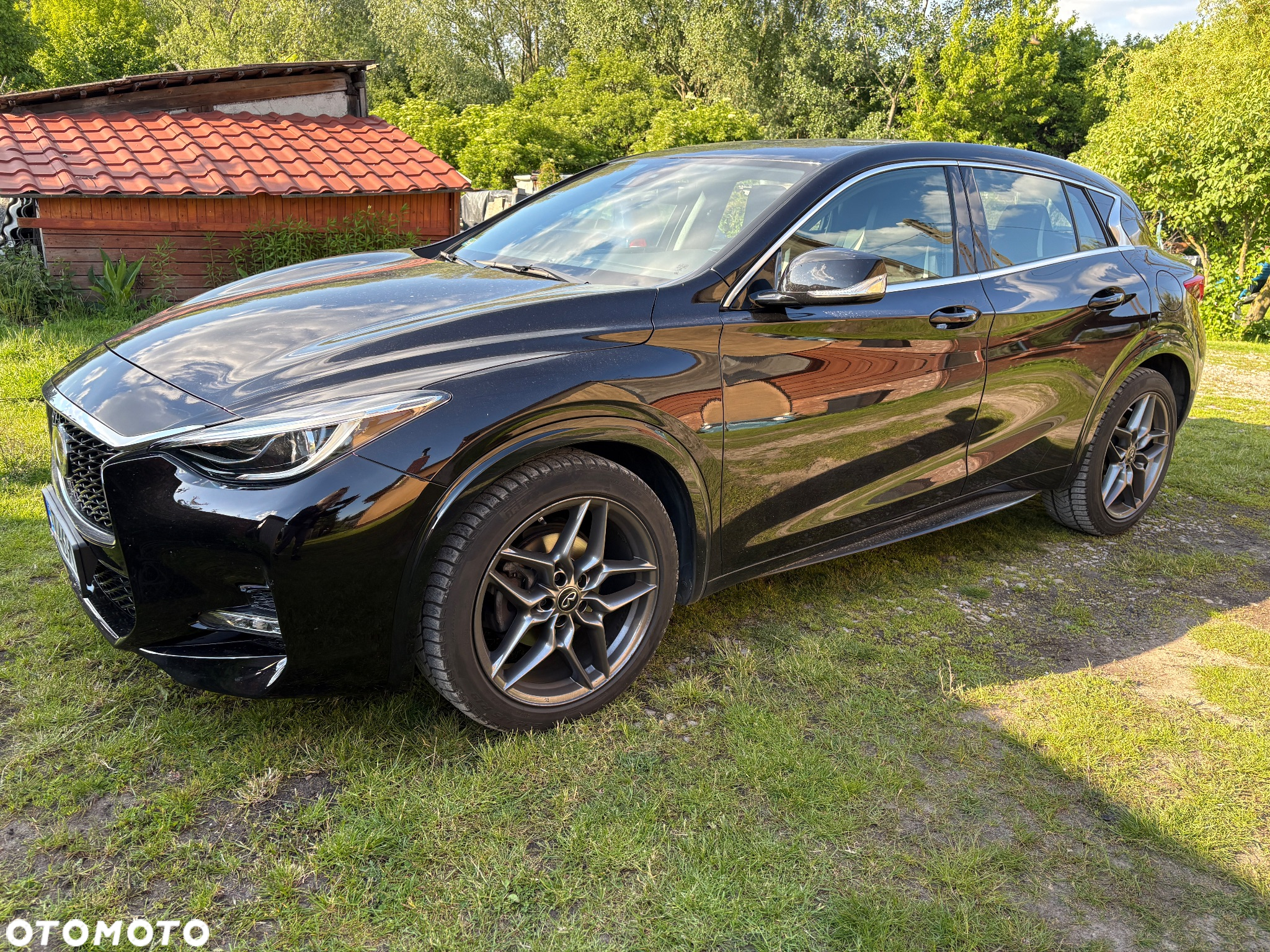 Infiniti Q30 - 9