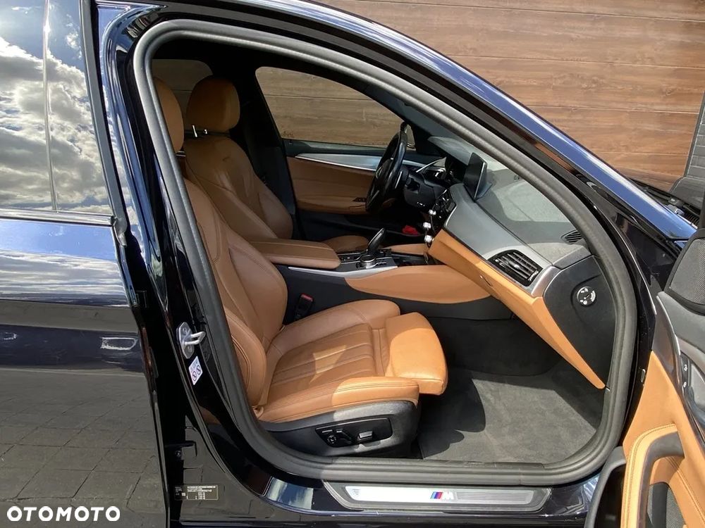 BMW Seria 5 530d xDrive M Sport sport - 27