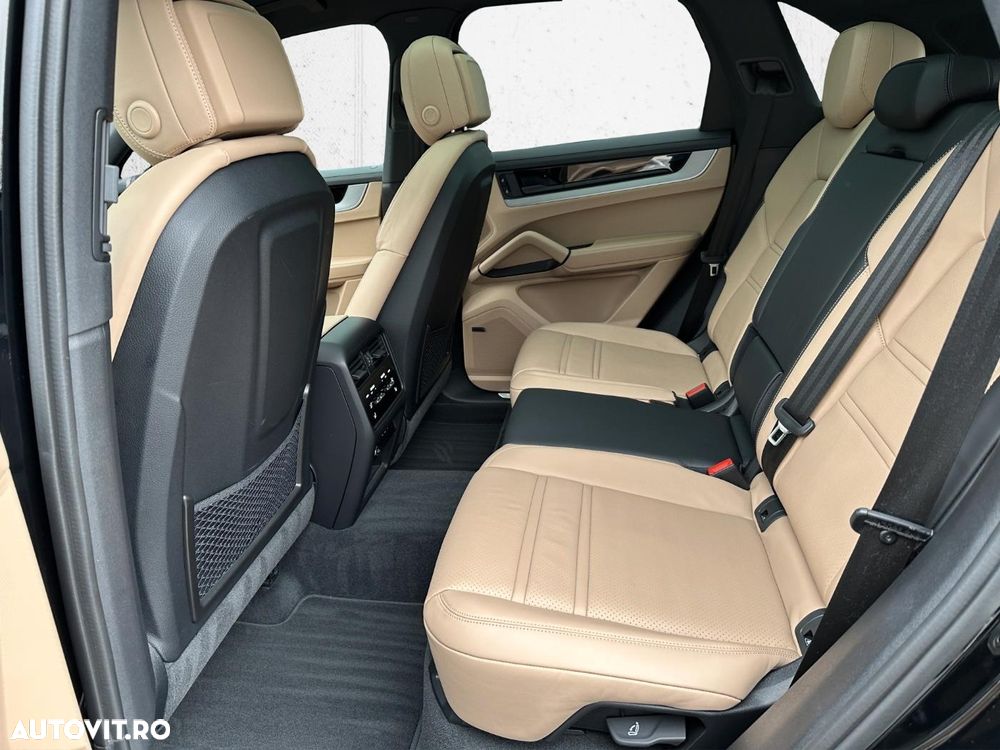 Porsche Cayenne S E-Hybrid Tiptronic S - 17