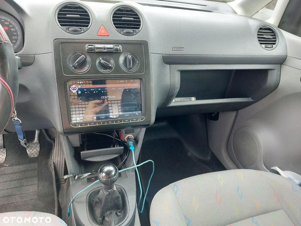 Volkswagen Caddy - 18