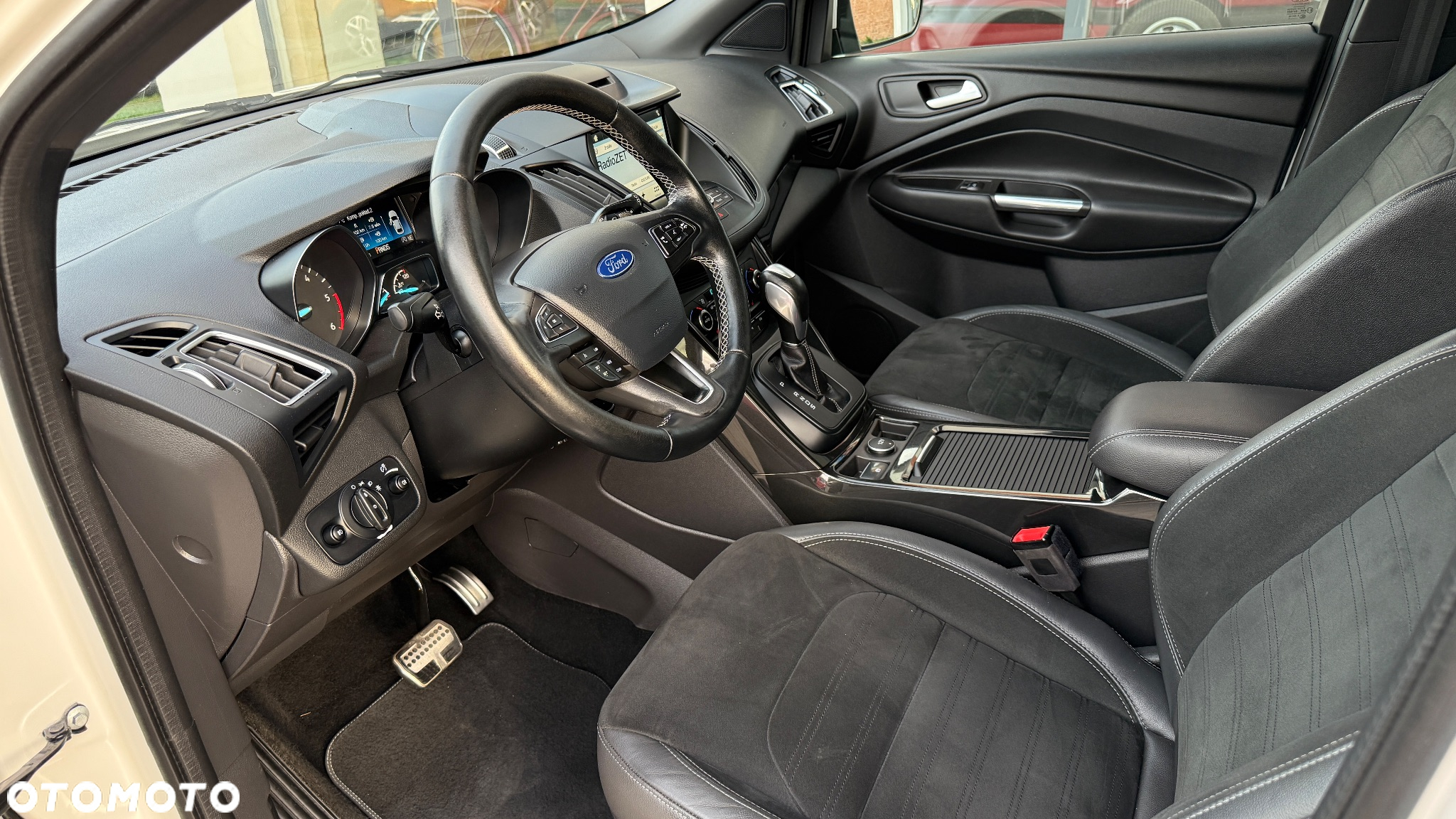 Ford Kuga 2.0 TDCi AWD ST-Line - 16