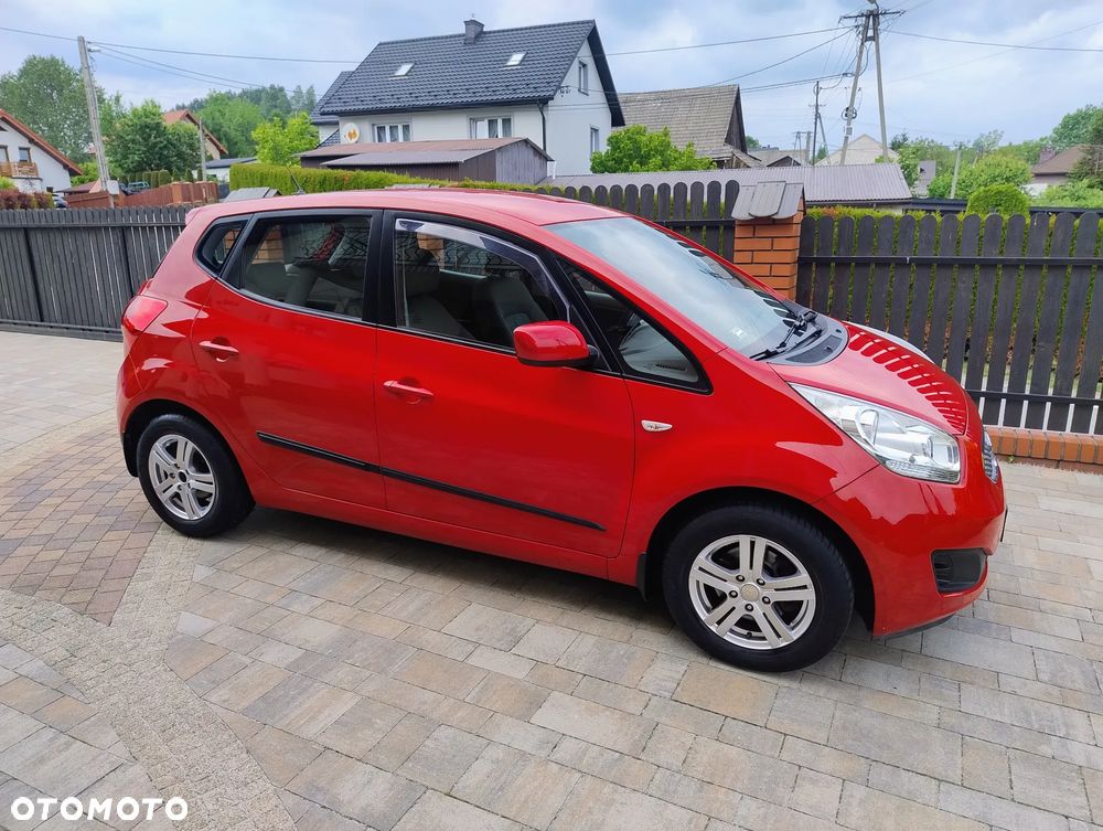 Kia Venga - 6