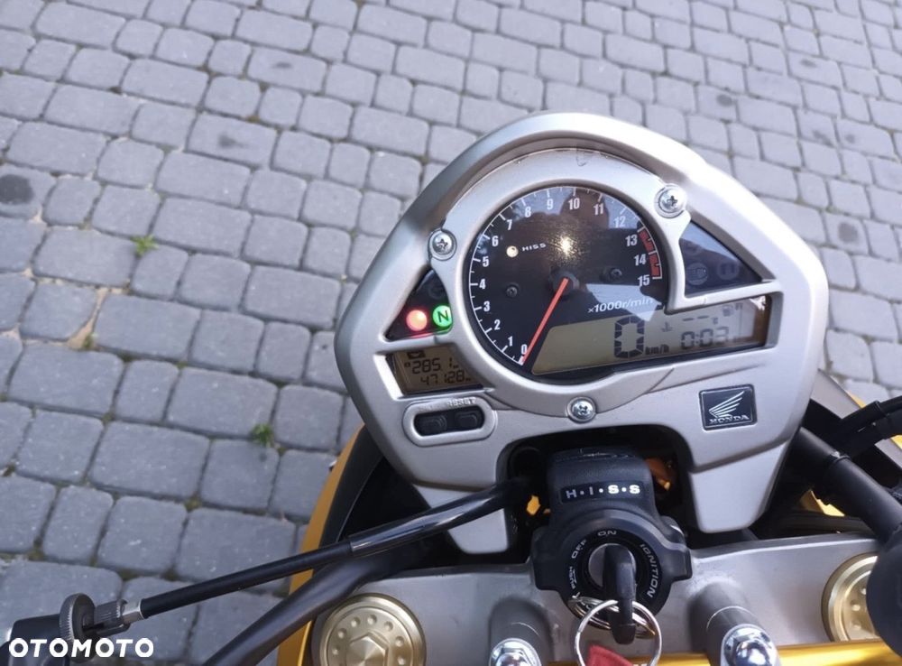 Honda Hornet - 8