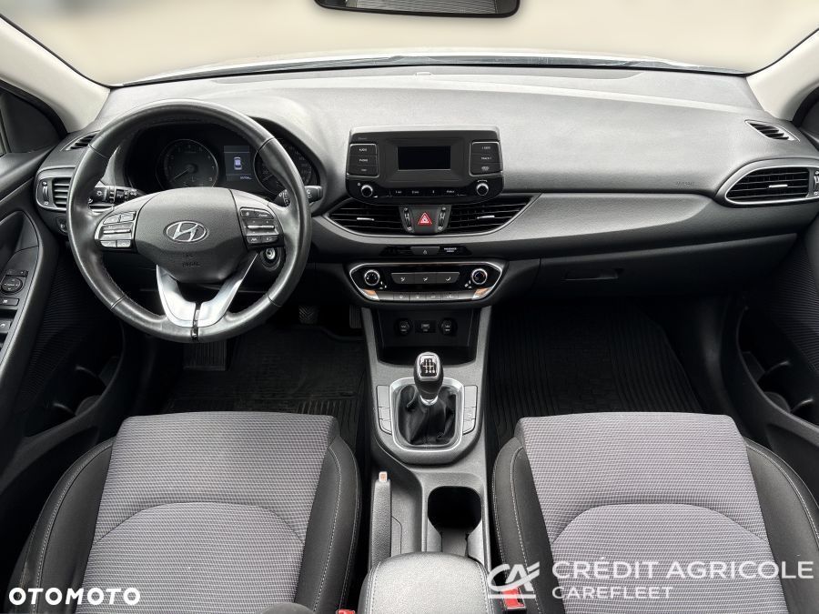 Hyundai i30 1.5 DPI Classic + - 20