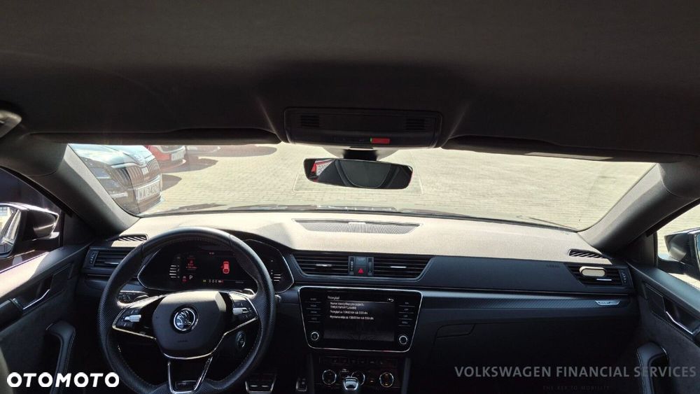 Skoda Superb 2.0 TDI SCR Sportline DSG - 9