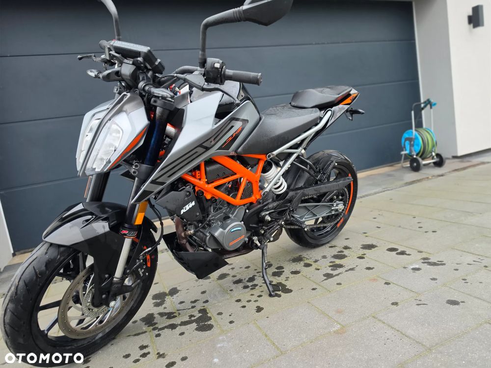 KTM Duke 125 - 16