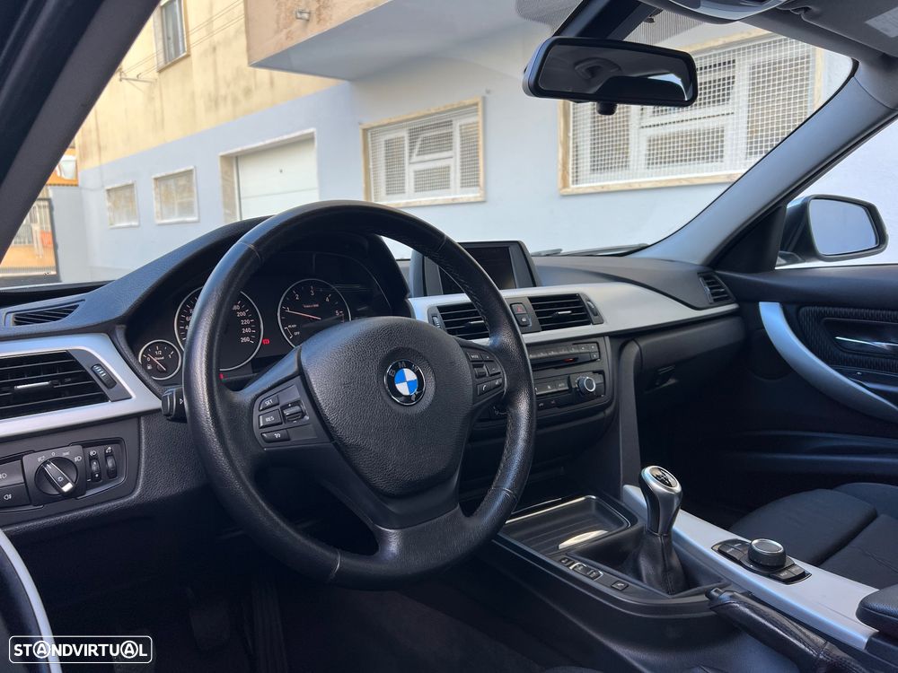 BMW 318 d Line Modern - 26