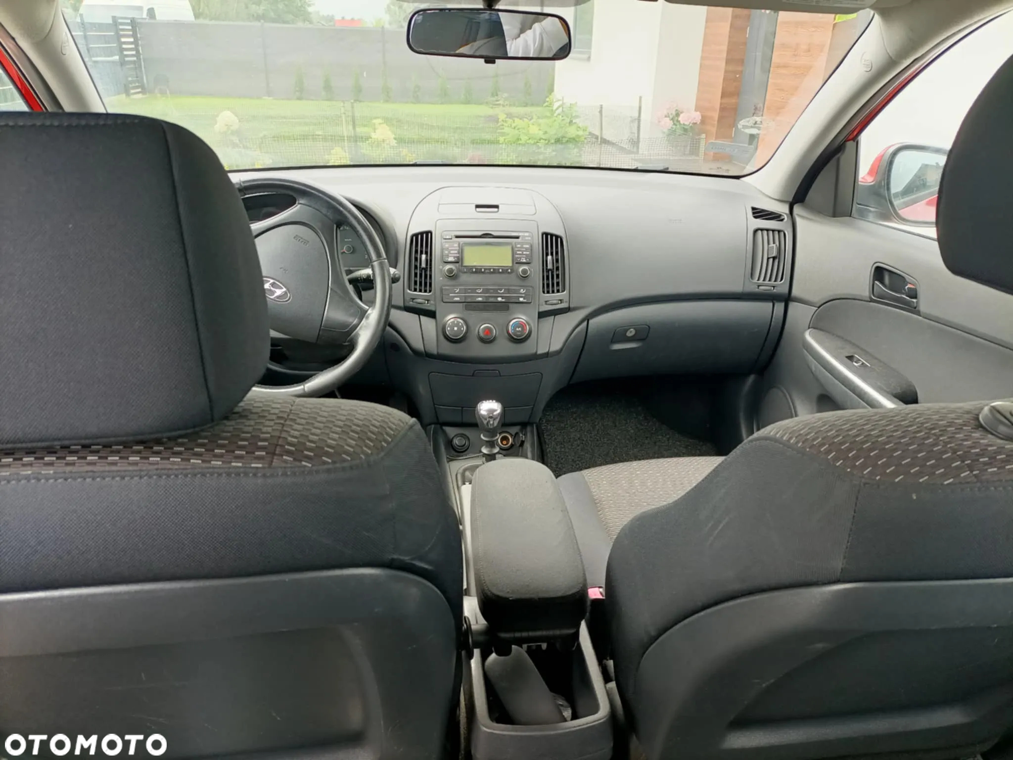 Hyundai i30 1.6 CRDi Base + - 6