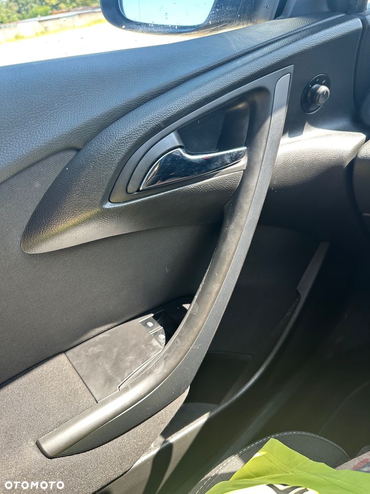 Opel Astra 1.4 Turbo Sports Tourer 150 Jahre - 13