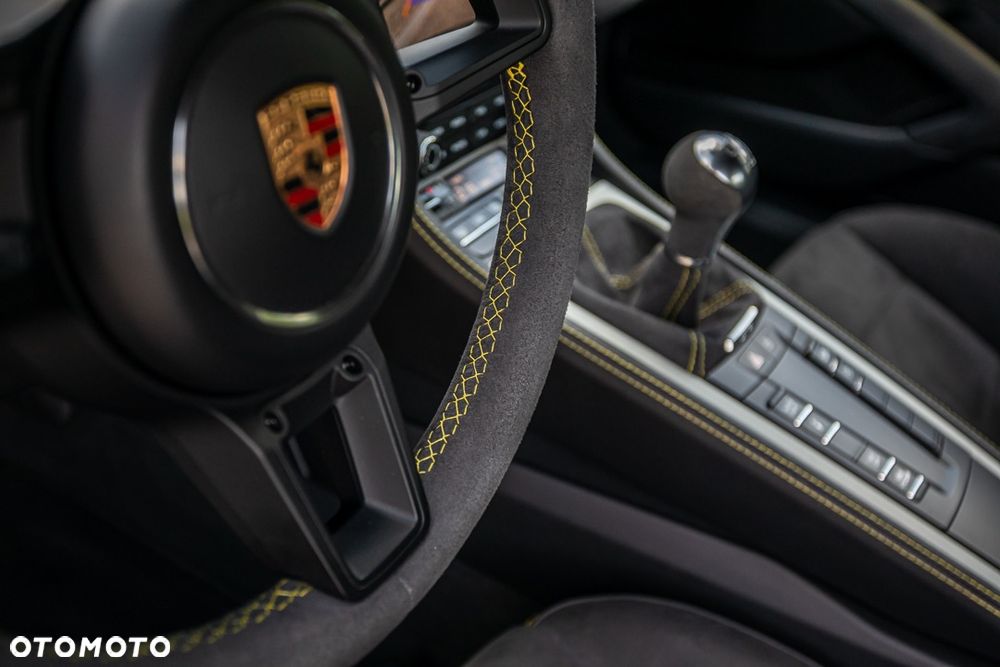 Porsche 718 Cayman GPF GT4 - 37