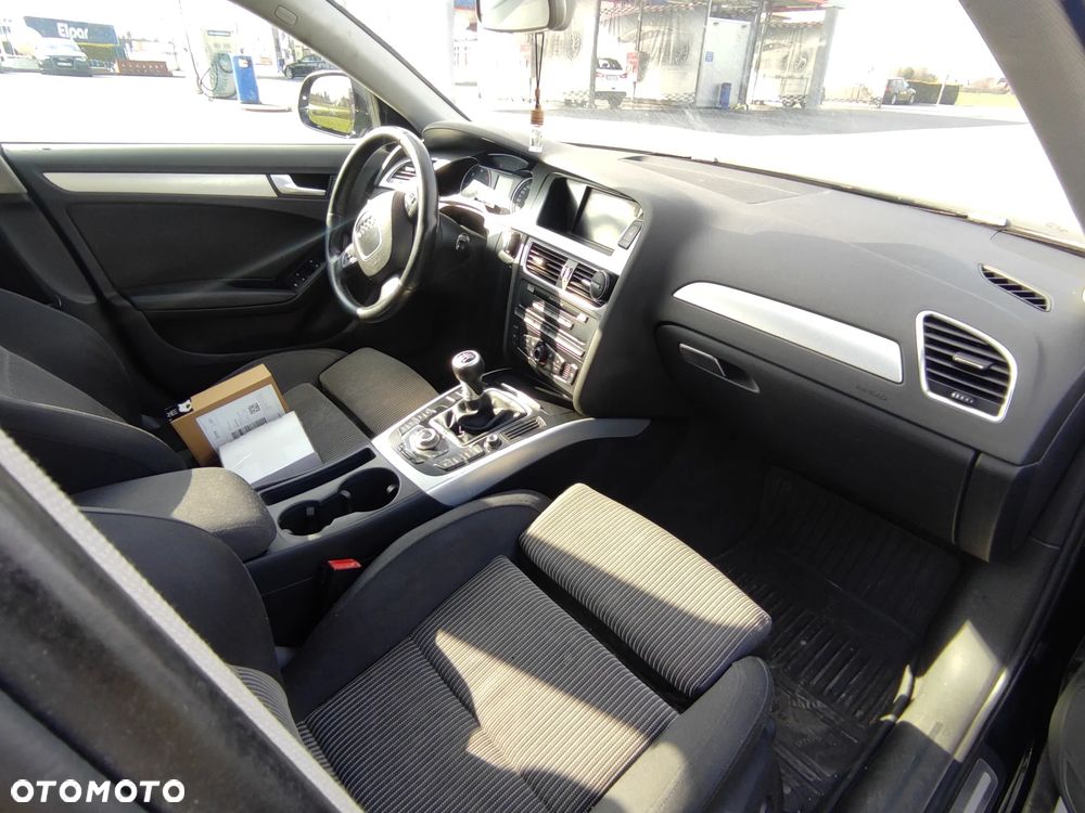 Audi A4 Avant 2.0 TDI - 10