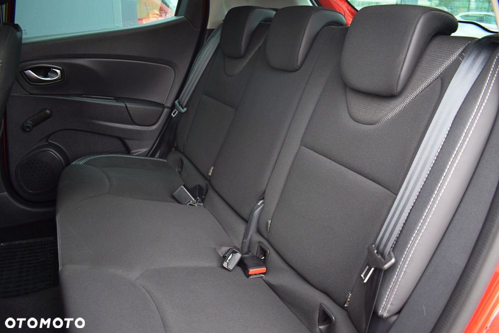 Renault Clio - 15