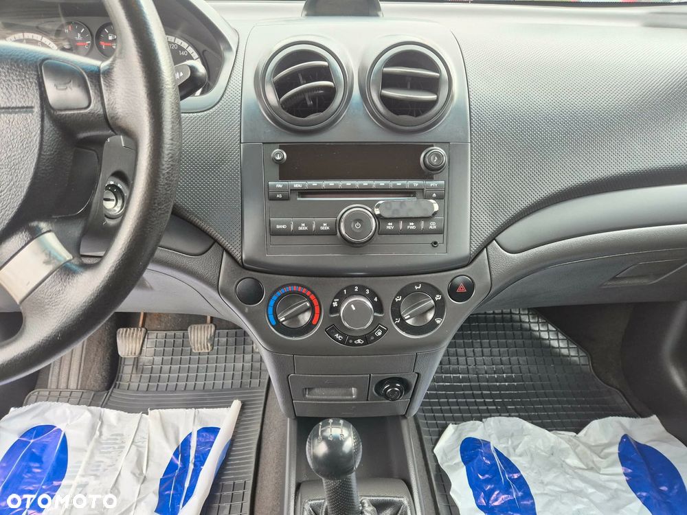 Chevrolet Aveo 1.2 Plus - 14