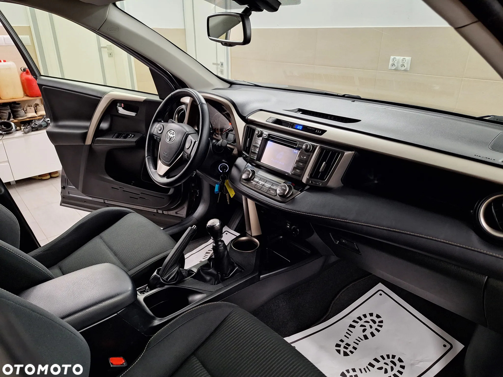 Toyota RAV4 2.0 4x4 Comfort - 26