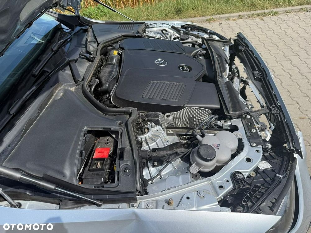 Mercedes-Benz Klasa C 200 mHEV 4-Matic Avantgarde - 8