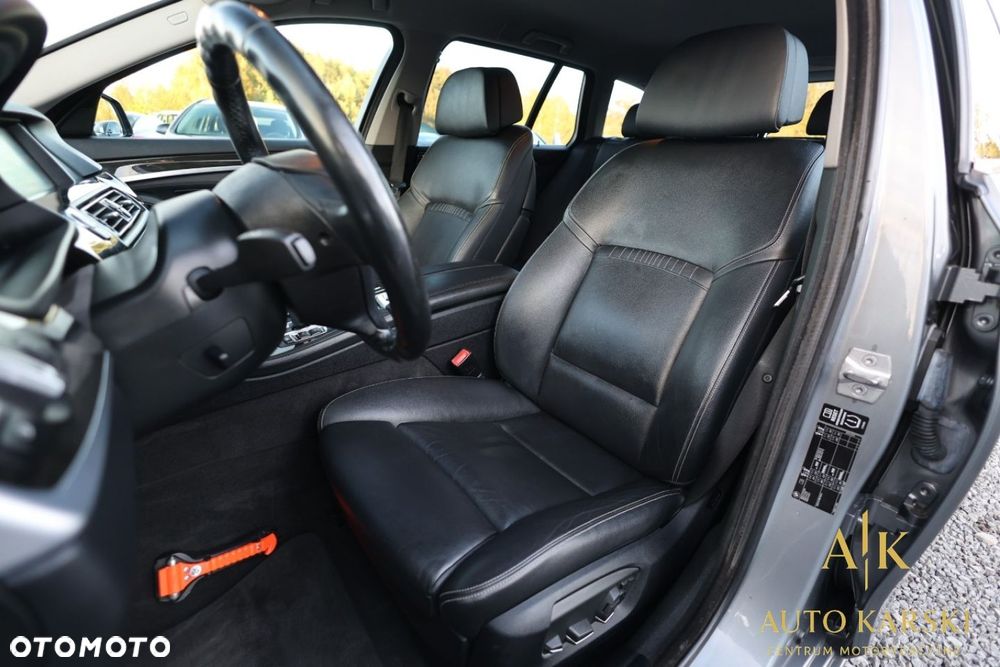 BMW Seria 5 - 36