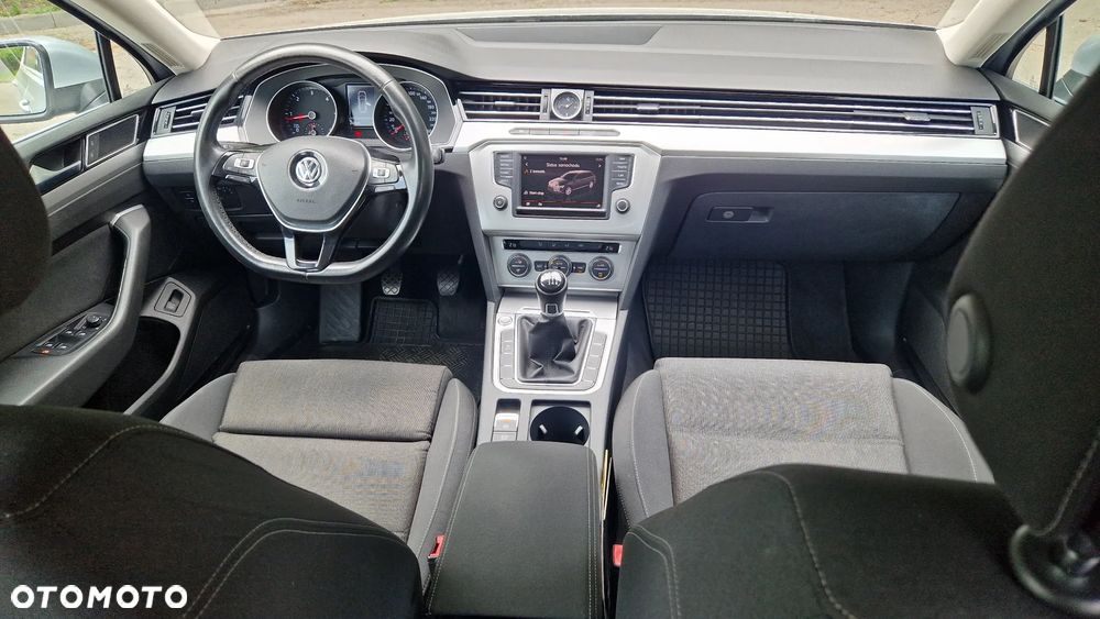 Volkswagen Passat Variant 2.0 TDI (BlueMotion Technology) Comfortline - 13