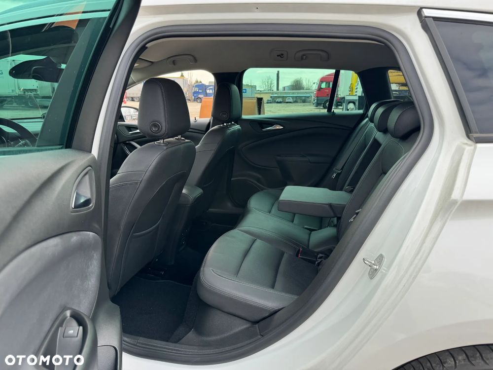 Opel Astra 1.4 T Dynamic S&S - 5