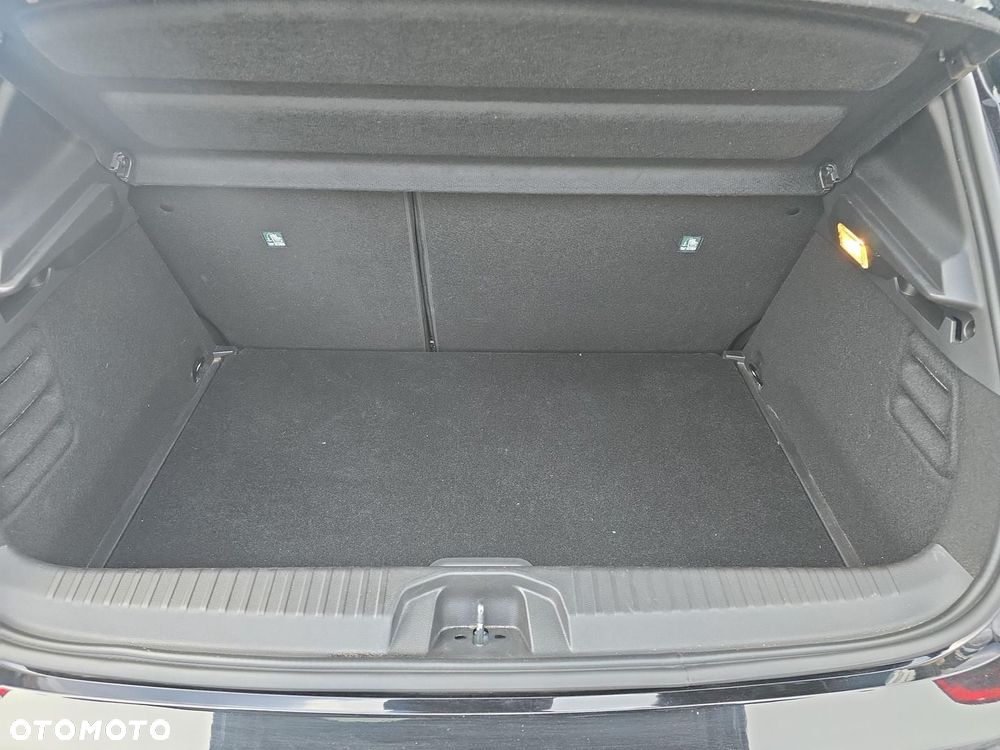 Mitsubishi Colt 1.0T Invite Style Cold - 15