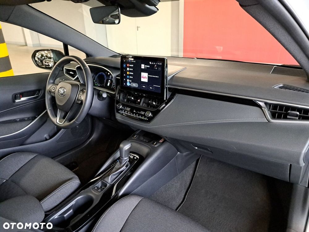 Toyota Corolla 1.8 Hybrid Comfort - 17