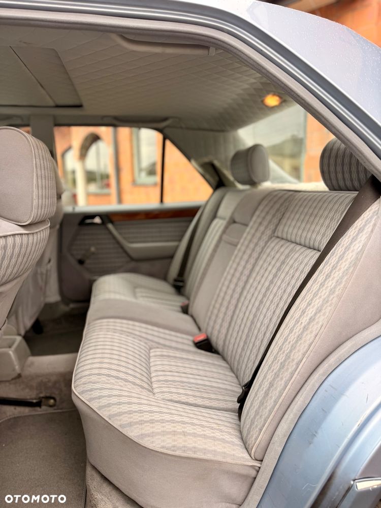 Mercedes-Benz W124 (1984-1993) - 9
