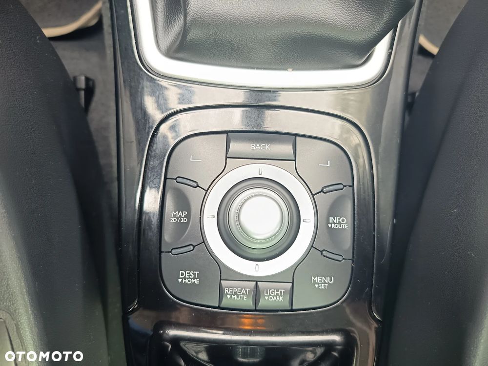 Renault Espace 2.0 dCi 175 FAP Initiale - 22