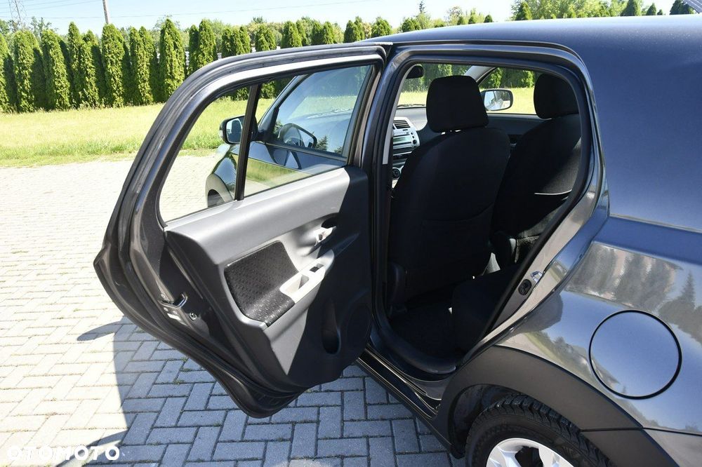 Toyota Urban Cruiser - 16