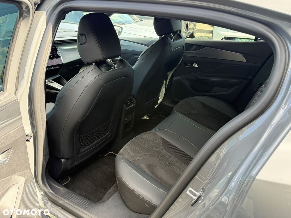 Peugeot 408 2025