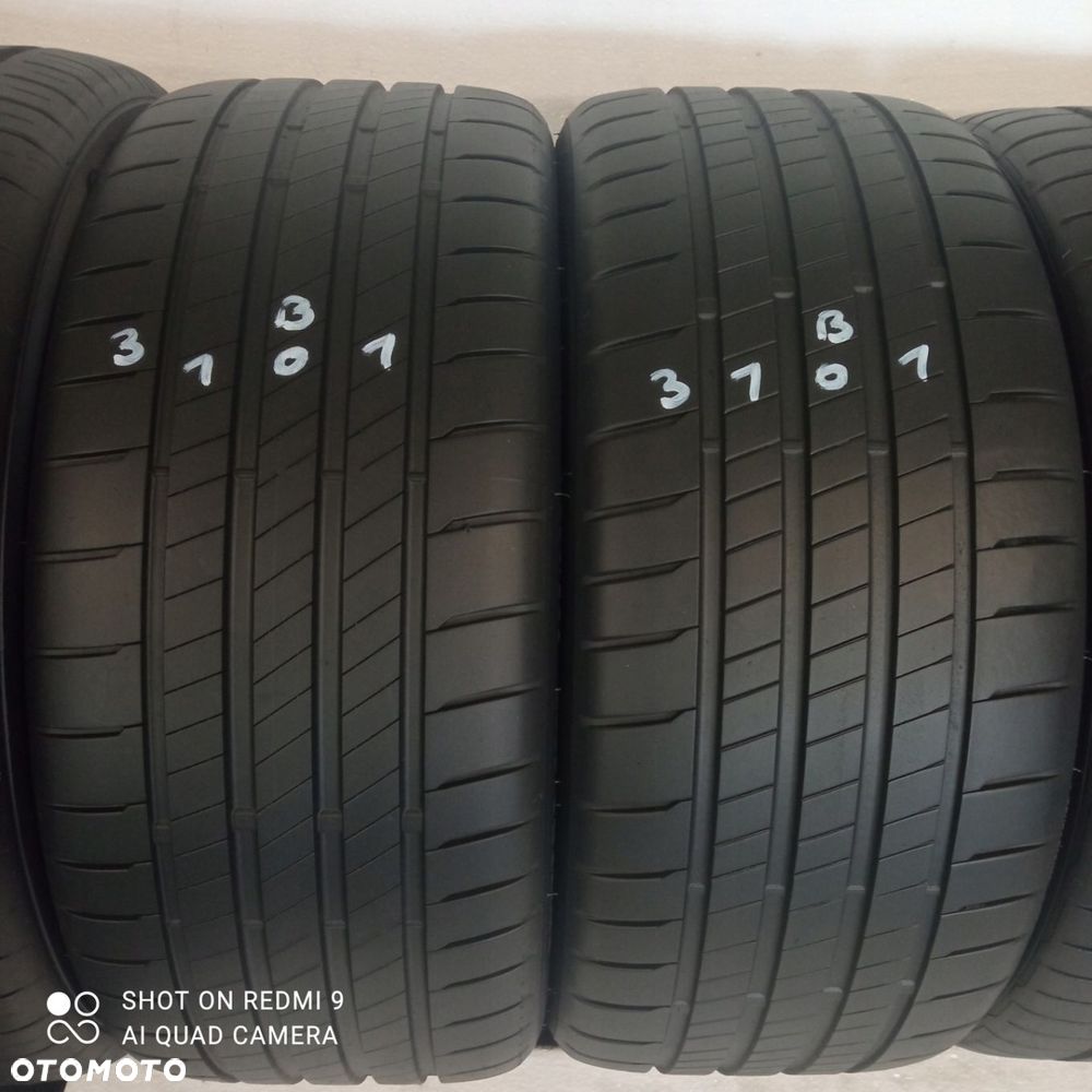 Bridgestone Potenza S005 235/35R19 91 Y
