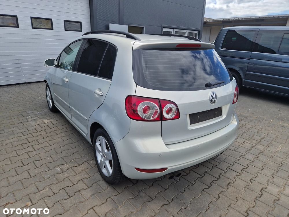 Volkswagen Golf Plus 2.0 TDI Comfortline - 3