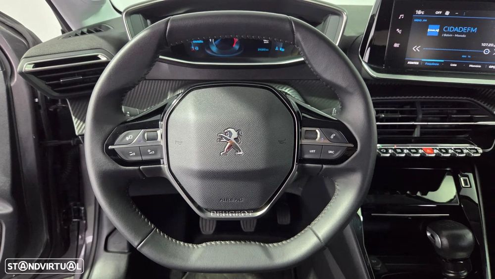 Peugeot 208 1.2 PureTech Allure Pack - 17