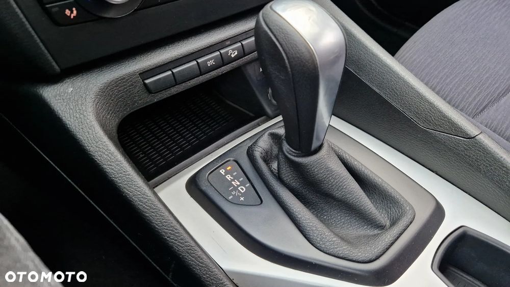 BMW X1 xDrive20d - 10