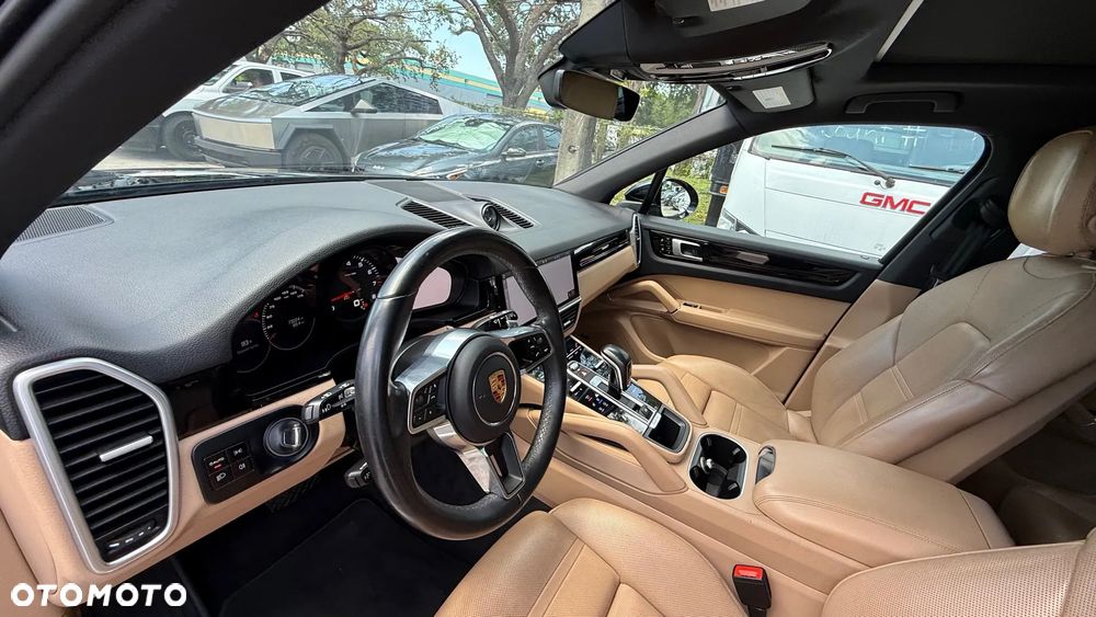 Porsche Cayenne Tiptronic S - 10