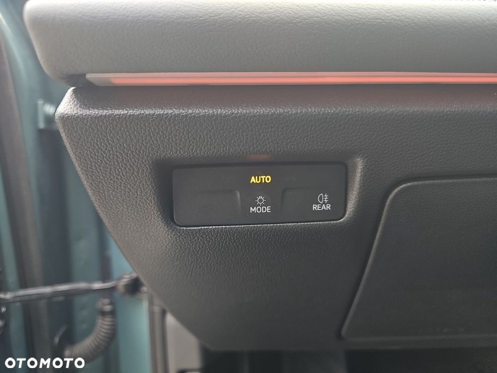 Volkswagen Passat - 36