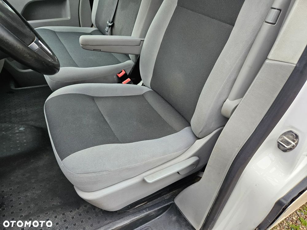 Volkswagen Transporter - 18