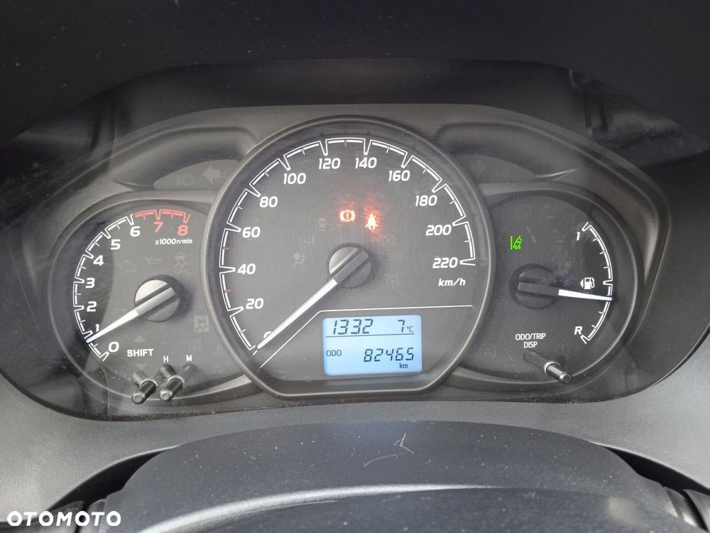 Toyota Yaris 1.5 Active - 17