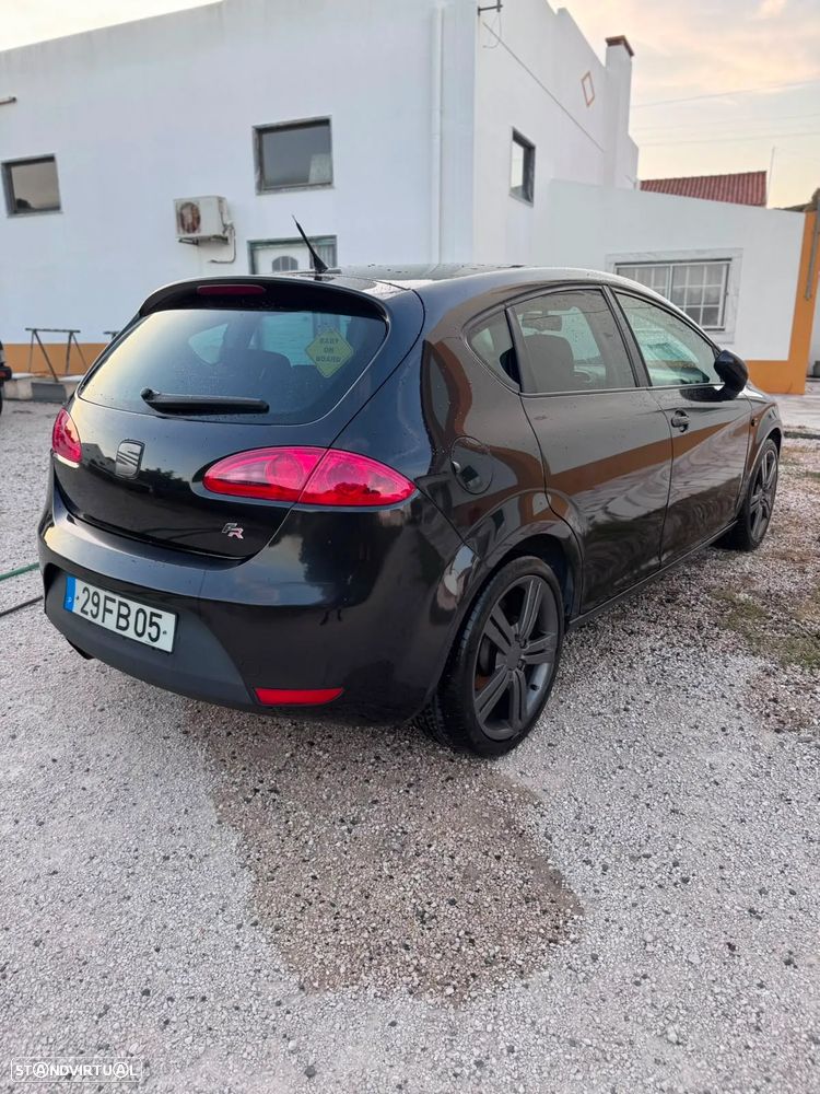 SEAT Leon 2.0 TDI FR - 4