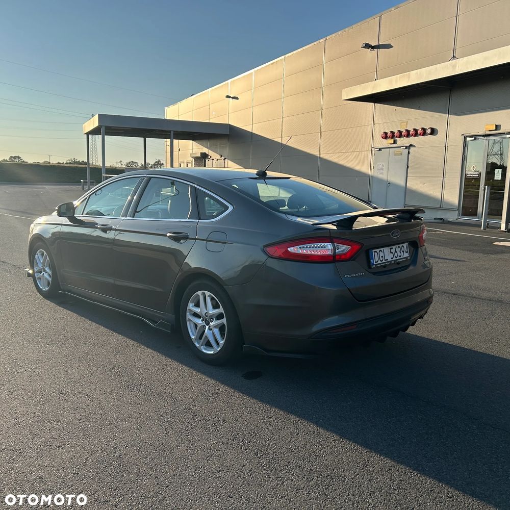 Ford Fusion - 6