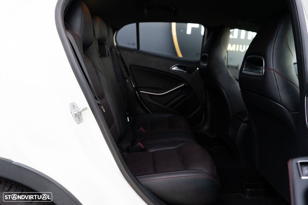 Mercedes-Benz GLA 220 d AMG Line - 40