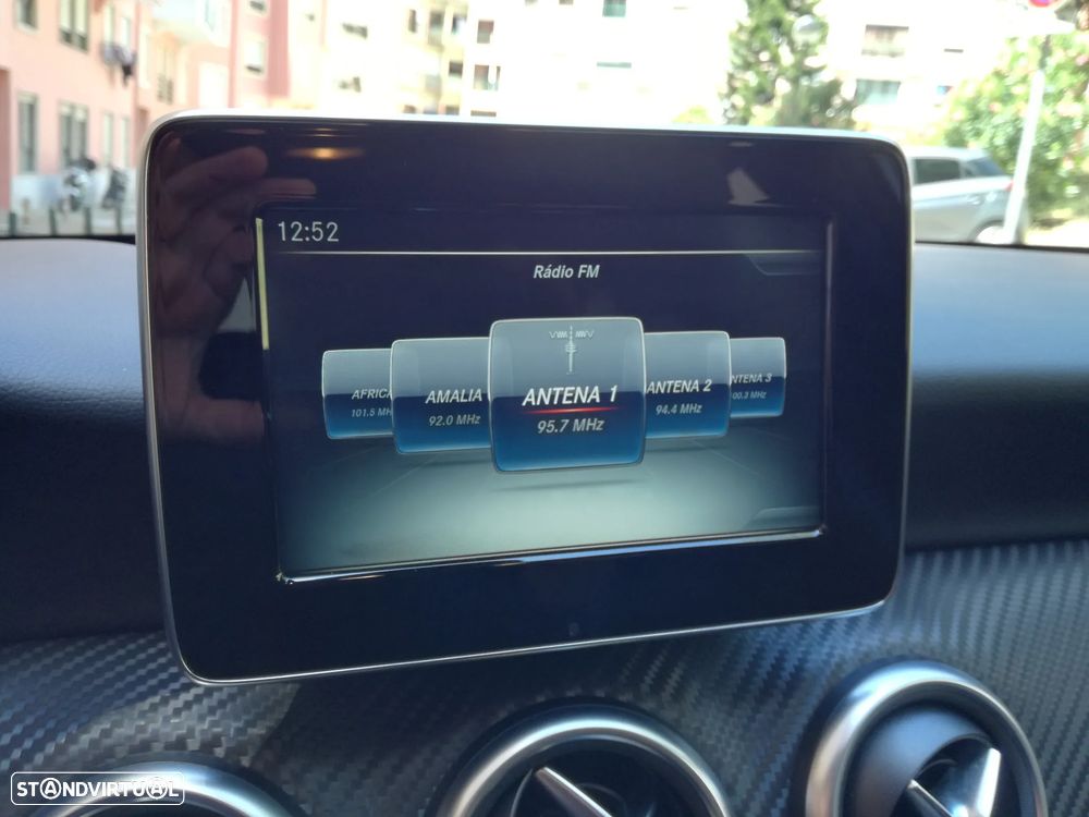 Mercedes-Benz A 200 d AMG Line - 24