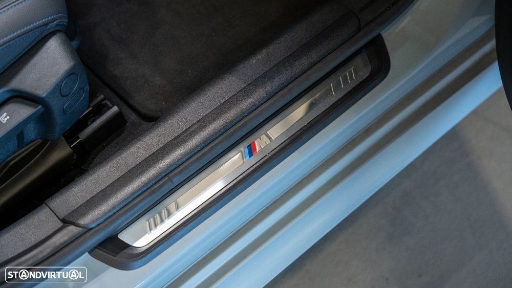 BMW 320 d Touring Pack Desportivo M Auto - 24